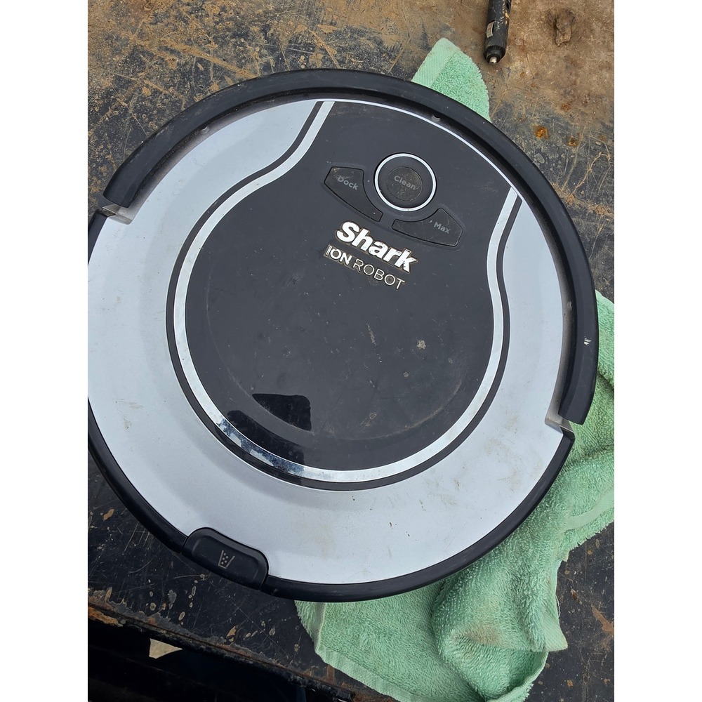 Shark ION Robot Vacuum Cleaner RV700_N Silver Black Smart Robotic Sweeper